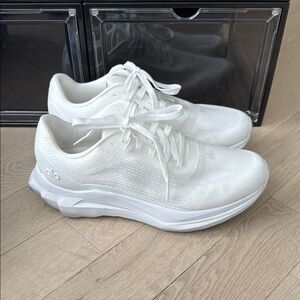 Alo Runner White Size 9 Men’s